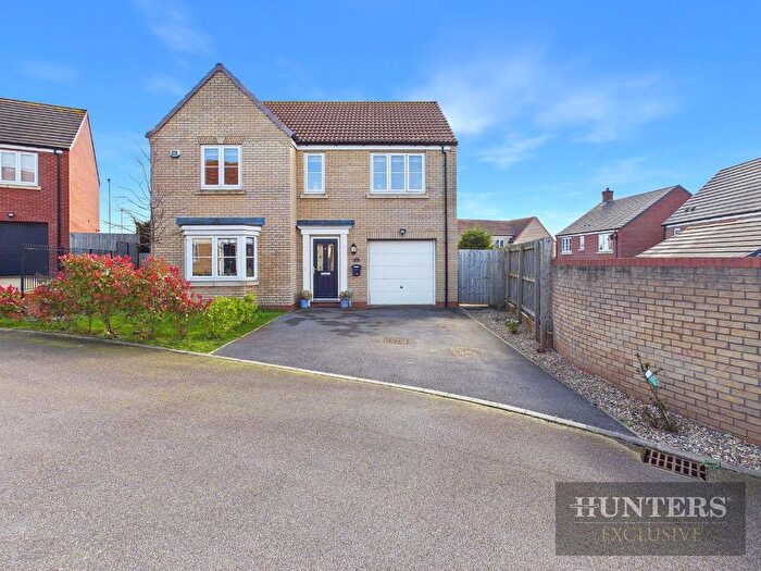 4 Bedroom Detached House For Sale In Ouzel Grove, Eastfield, Scarborough, YO11