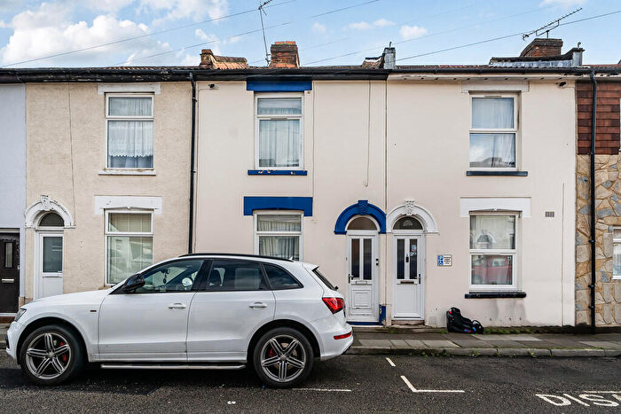 3 Bedroom Terraced House For Sale In Guildford Road, Fratton, Portsmouth, PO1