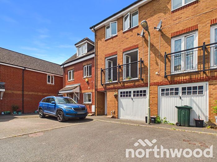 4 Bedroom Terraced House To Rent In Richmond Meech Drive, Kennington, Ashford, TN24