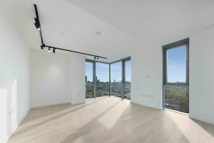 2 Bedroom Apartment To Rent In Valencia Tower, City Road, EC1V