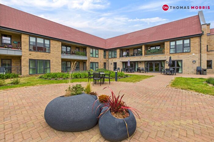 2 Bedroom Apartment For Sale In Cardamom Street, Biggleswade, Bedfordshire, SG18