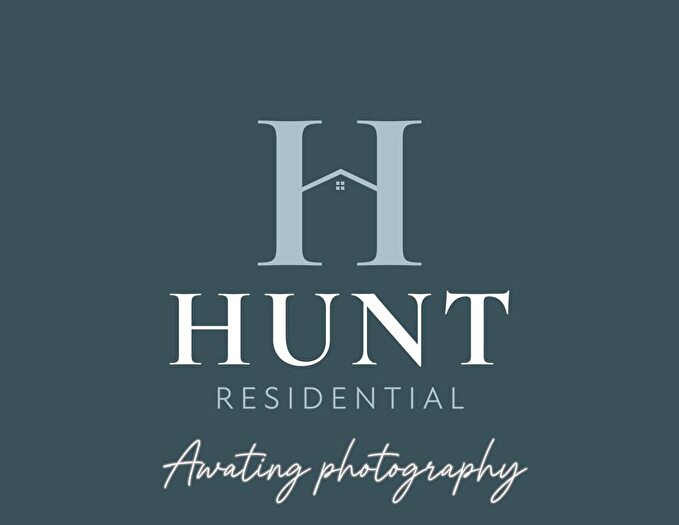 3 Bedroom End Of Terrace House For Sale In Ludsden Grove, Thame, Oxfordshire, OX9