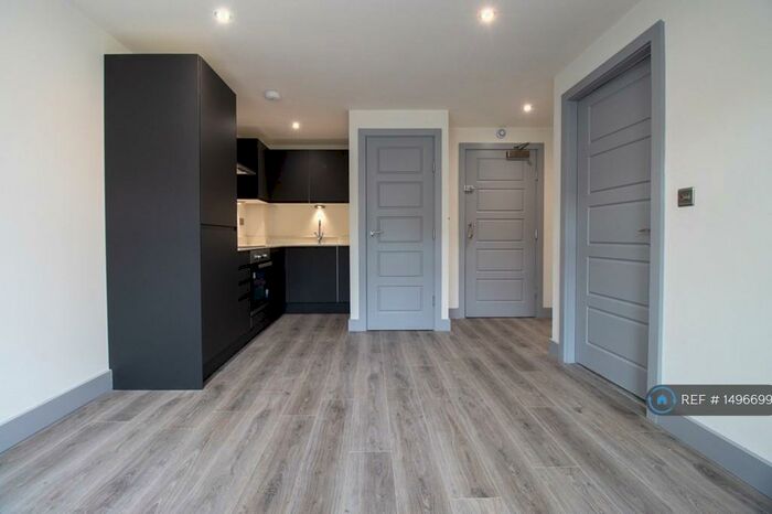 1 Bedroom Flat To Rent In Stanningley Road, Pudsey, LS28