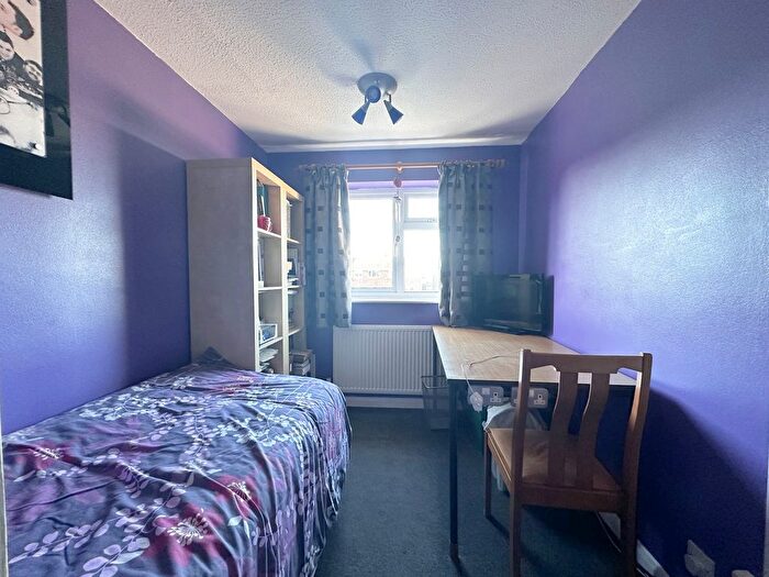 3 Bedroom Terraced House For Sale In Skylark Walk, Chelmsford, CM2