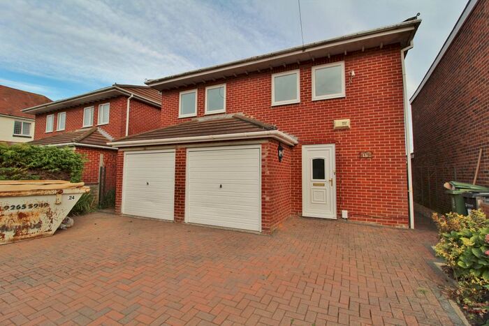 4 Bedroom Detached House To Rent In Lendorber Avenue, Cosham, Portsmouth, PO6
