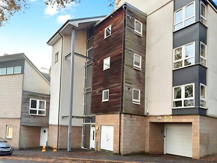 2 Bedroom Flat For Sale In Wishaw Terrace, Edinburgh, Midlothian, EH7