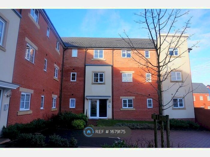 2 Bedroom Flat To Rent In Smethwick, Birmingham, B66