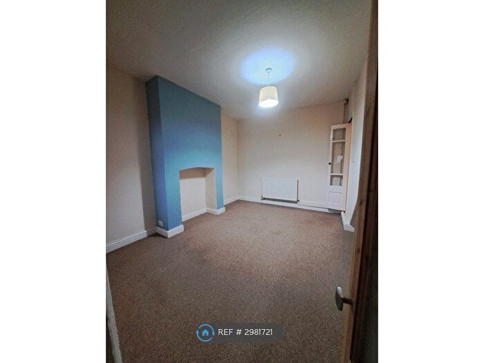 2 Bedroom Terraced House To Rent In Rectory Avenue, Gainsborough, DN21