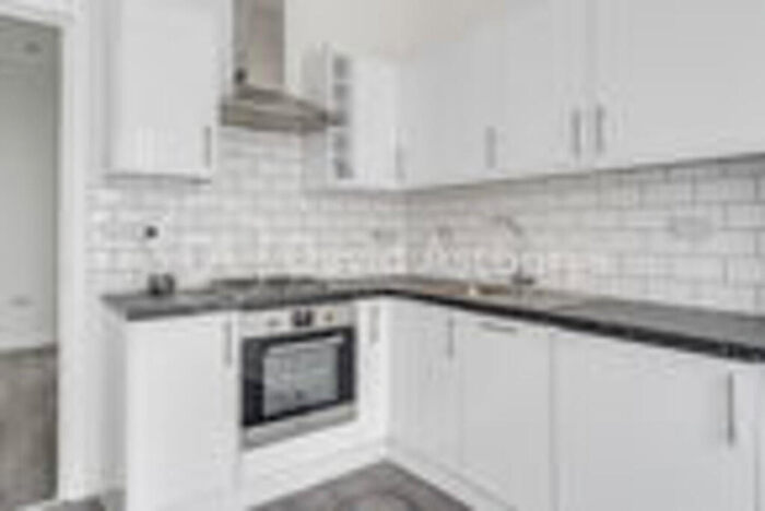 2 Bedroom Flat To Rent In Stanhope Avenue, Finchley Central, N3
