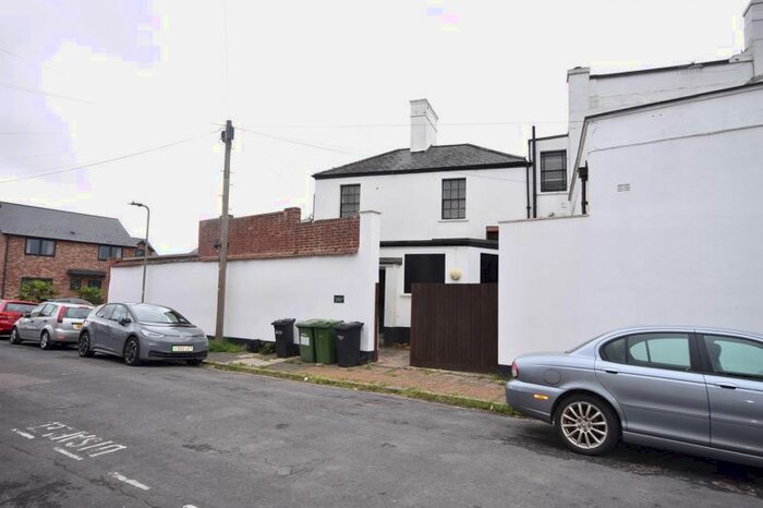 2 Bedroom Farm To Rent In Percy Road, St. Thomas, Exeter, EX2