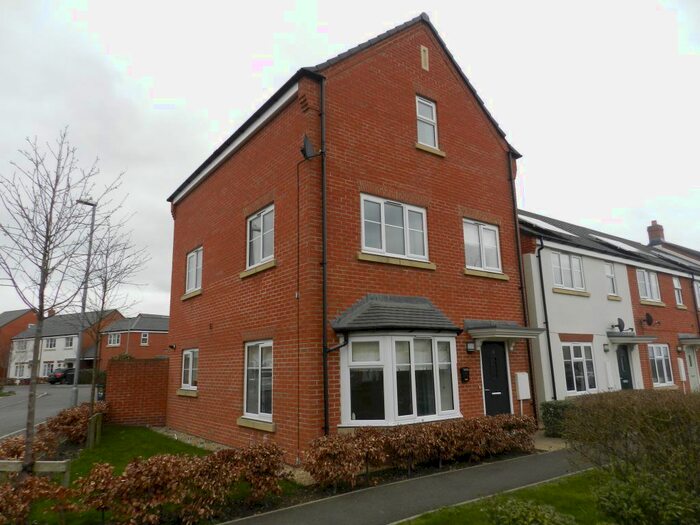 3 Bedroom Property To Rent In Hidcote Way, Daventry, NN11