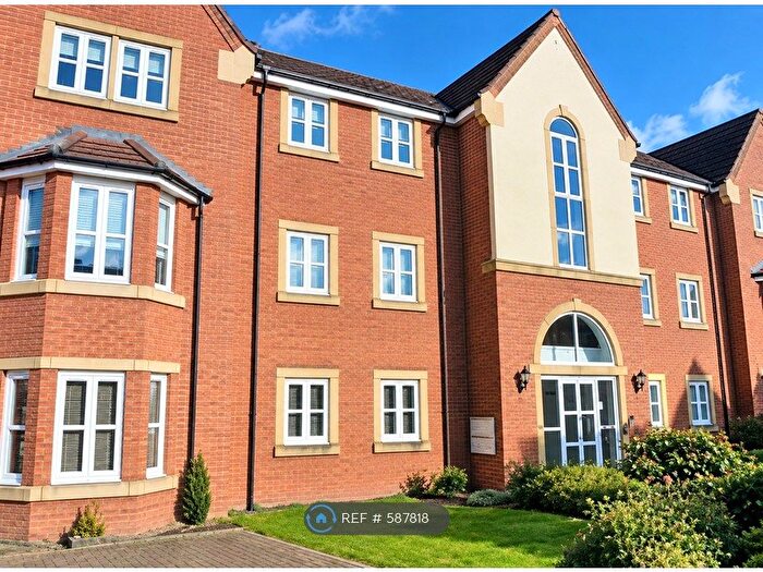 2 Bedroom Flat To Rent In Sandymoor, Runcorn, WA7