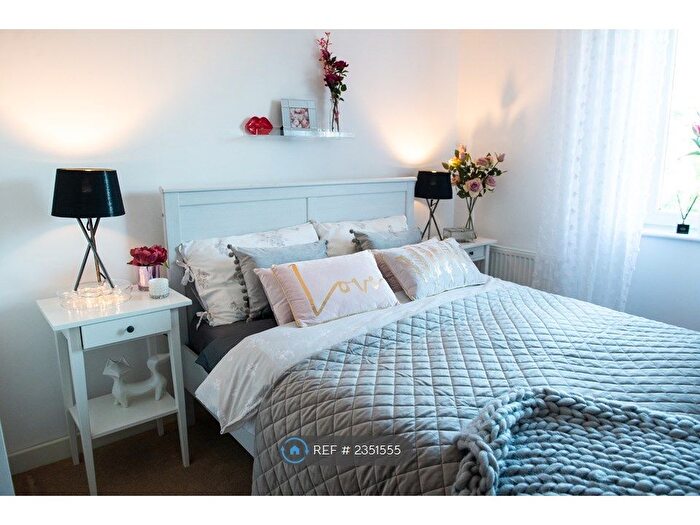 2 Bedroom Flat To Rent In Walton Road, London, E12