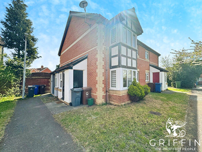 1 Bedroom House To Rent In Camden Road, Chafford Hundred, Grays, RM16