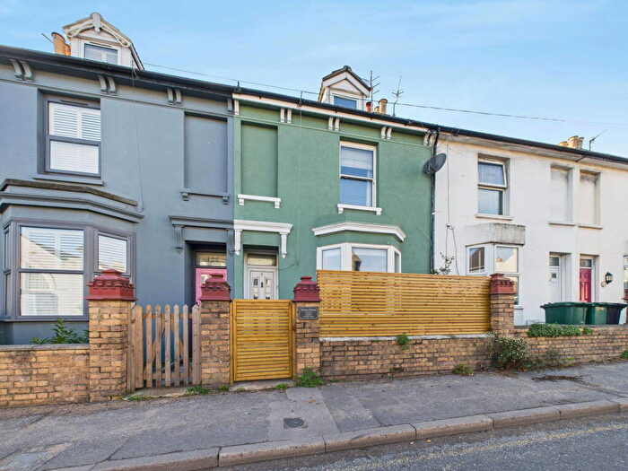4 Bedroom Terraced House For Sale In Trafalgar Road, Portslade, BN41
