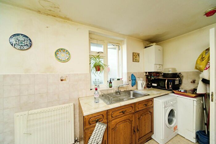 1 Bedroom Flat For Sale In Ditchling Rise, Brighton, East Sussex, BN1