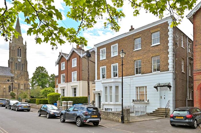 2 Bedroom Apartment To Rent In Trinity Place, Windsor, Berkshire, SL4