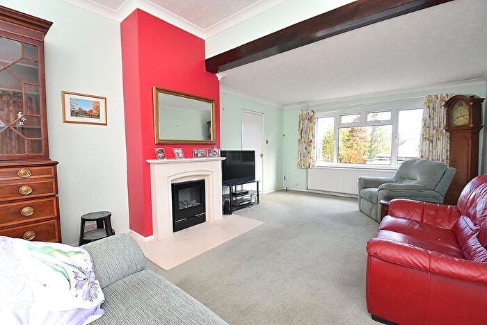 4 Bedroom Detached Bungalow For Sale In Church Hill, Buckhorn Weston, Gillingham, SP8