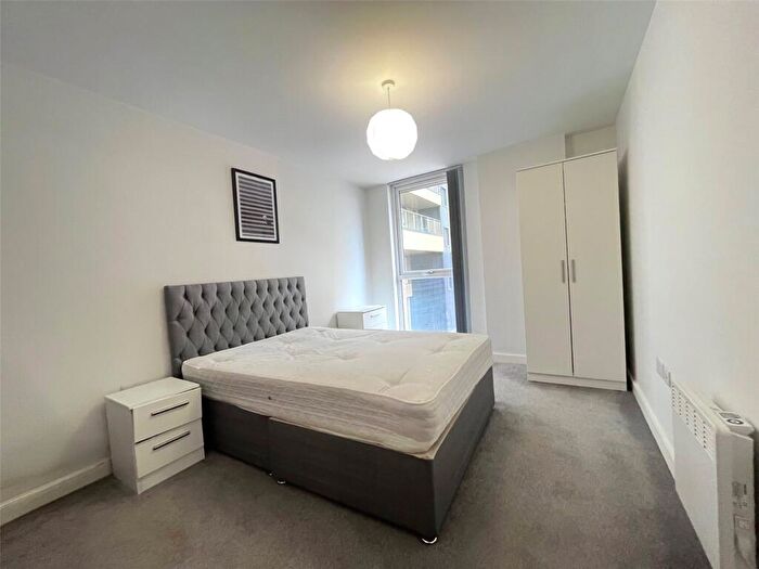 2 Bedroom Flat To Rent In Adelphi Wharf, Adelphi Street, Salford, Greater Manchester, M3