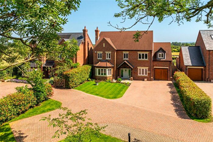 5 Bedroom Detached House For Sale In Fitkins Meadow, Weston Turville, Aylesbury, Buckinghamshire, HP22