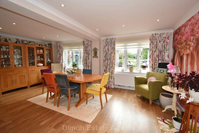5 Bedroom Detached House For Sale In Orwell Close, Priddy`s Hard, PO12