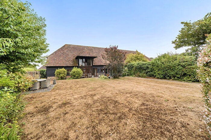 4 Bedroom Barn Conversion For Sale In Newhouse Lane, Sheldwich, Faversham, ME13