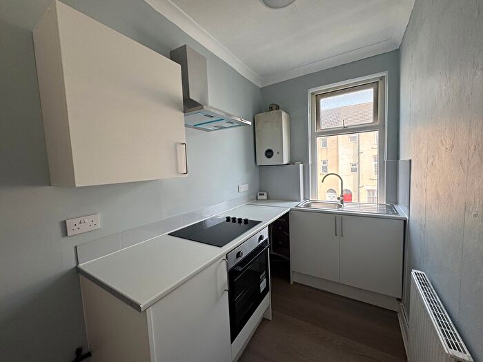 1 Bedroom Flat To Rent In Hill Street, Blackpool, FY4