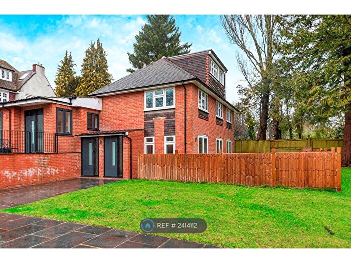 2 Bedroom Flat To Rent In Southdown Road, Shawford, Winchester, SO21