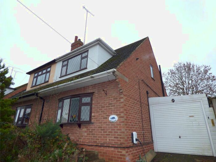 3 Bedroom Semi-Detached House For Sale In Rosliston Road, Walton-On-Trent, Swadlincote, Derbyshire, DE12