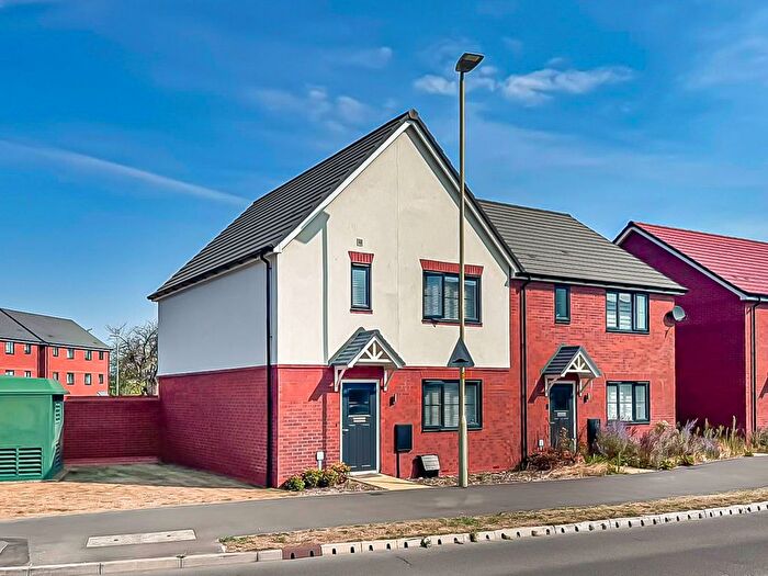 3 Bedroom Semi Detached House For Sale In Rudloe Drive Kingsway, Quedgeley, Gloucester, GL2