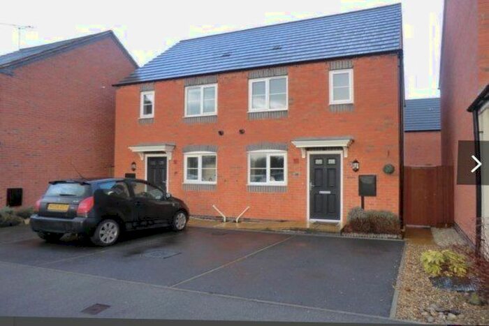 2 Bedroom Property To Rent In Hilton, Derby, DE65