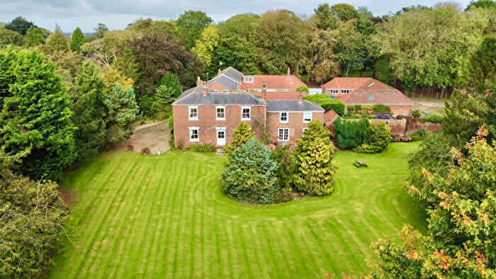 4 Bedroom House For Sale In Rise Road, Sigglesthorne, HU11