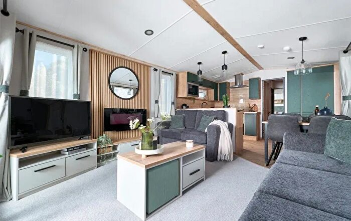 2 Bedroom Park Home For Sale In Horsey, Great Yarmouth, NR29