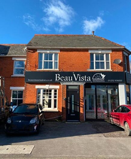 1 Bedroom Flat For Sale In Fleet, Hampshire, GU51