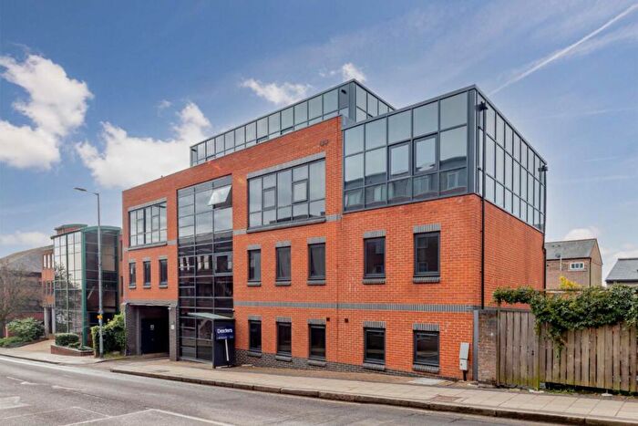 Flat To Rent In Victoria Street, St Albans, AL1