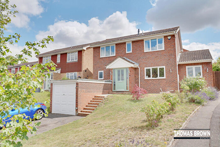 3 Bedroom Detached House For Sale In April Close, Orpington, BR6