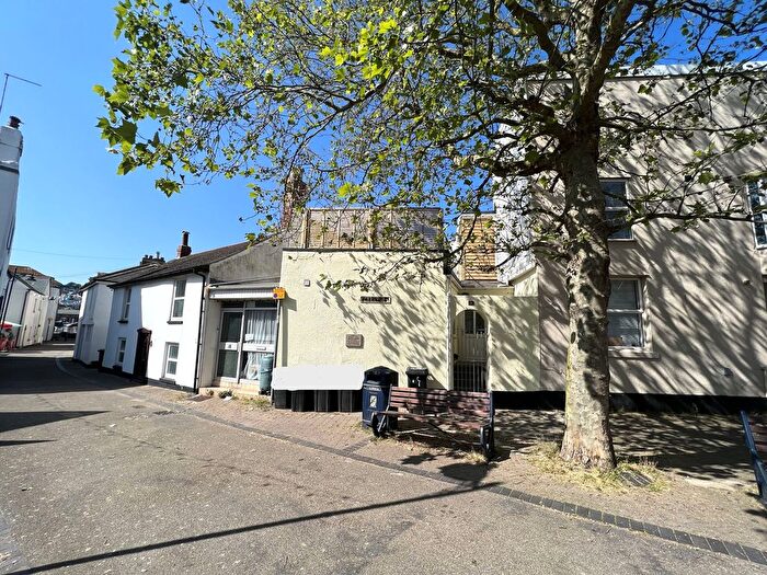 2 Bedroom Maisonette To Rent In French Street, Teignmouth, TQ14
