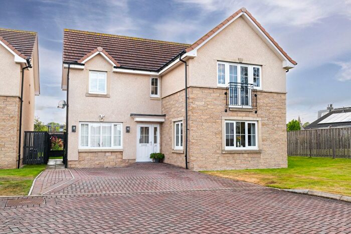 4 Bedroom Detached House For Sale In Steels Road, Broxburn, EH52