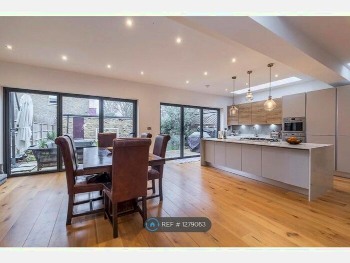 6 Bedroom Semi-Detached House To Rent In St Stephens Road, London W13