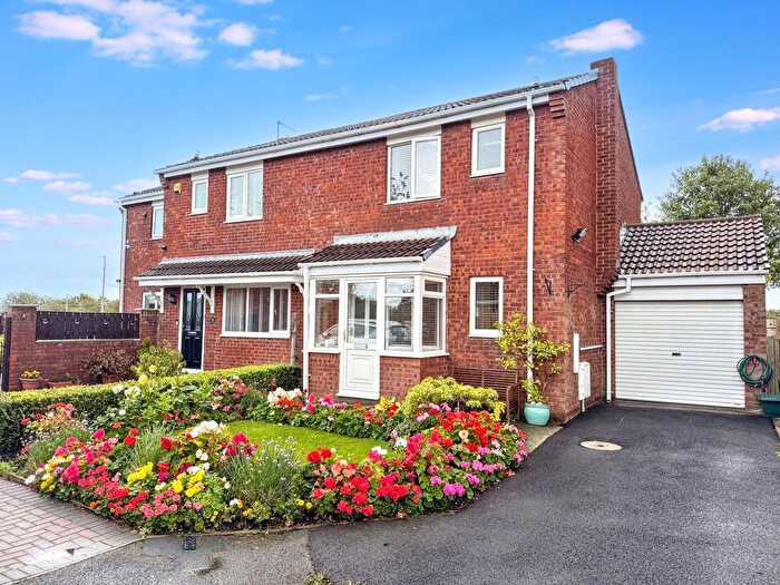 3 Bedroom Semi-Detached House For Sale In Calley Close, Peterlee, SR8