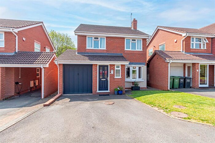 4 Bedroom Detached House For Sale In Draycote Close, Worcester, WR5