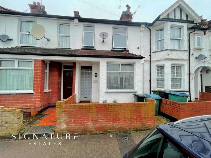 3 Bedroom Terraced House To Rent In Princes Avenue, Watford, WD18