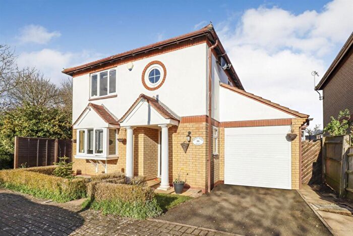3 Bedroom Detached House To Rent In White Horse Drive, Emerson Valley, MK4