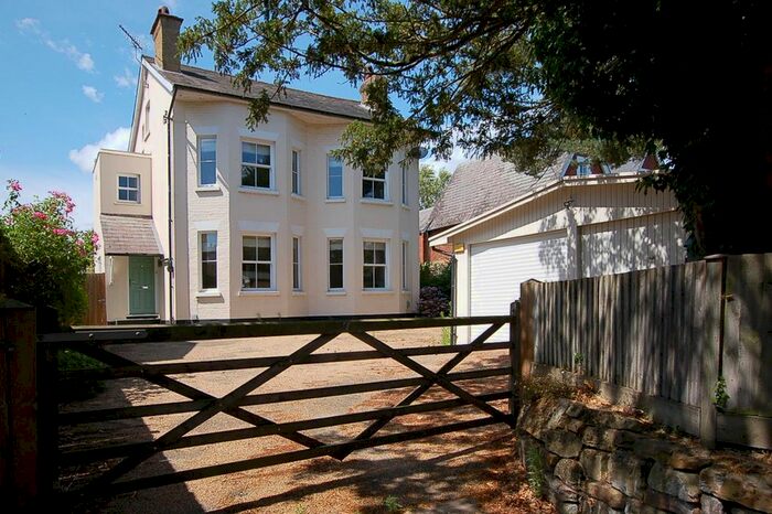 4 Bedroom Detached House To Rent In Hadlow Road, Tonbridge, TN9