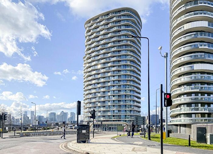 2 Bedroom Apartment For Sale In Tidal Basin Road, Royal Victoria, E16