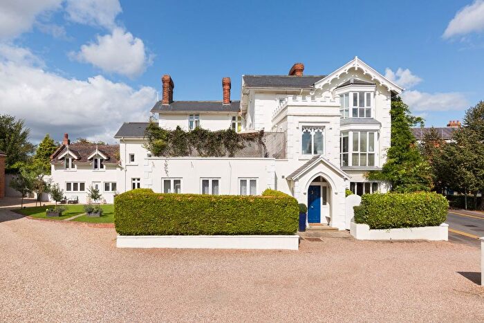 2 Bedroom Flat To Rent In Bridge Street, Pershore, WR10