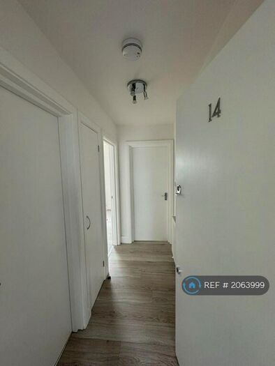 1 Bedroom Flat To Rent In Orchard Court, London, N22