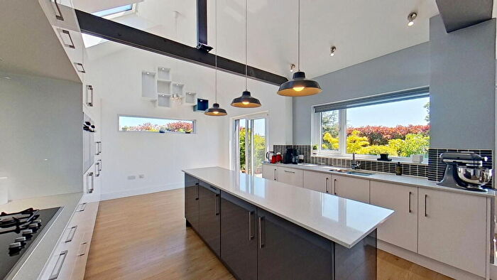 4 Bedroom Detached House For Sale In Sandwich Road, Cliffsend, Ramsgate, CT12