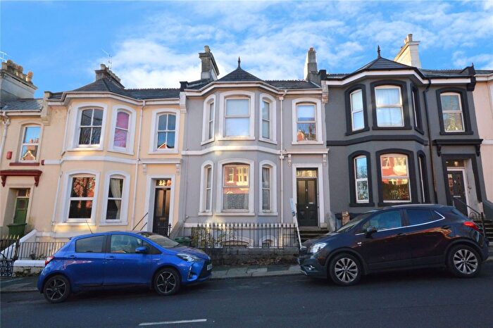 2 Bedroom Flat For Sale In Molesworth Road, Stoke, Plymouth, Devon, PL1