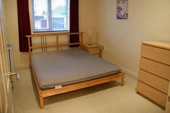 2 Bedroom Flat To Rent In Dovedale Road, Mossley Hill, Liverpool, Merseyside, L18
